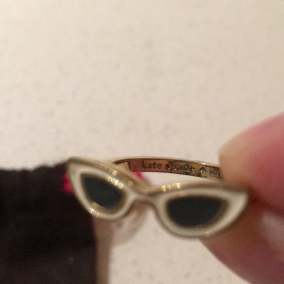 Kate Spade sunglasses ring - Picture 3 of 6